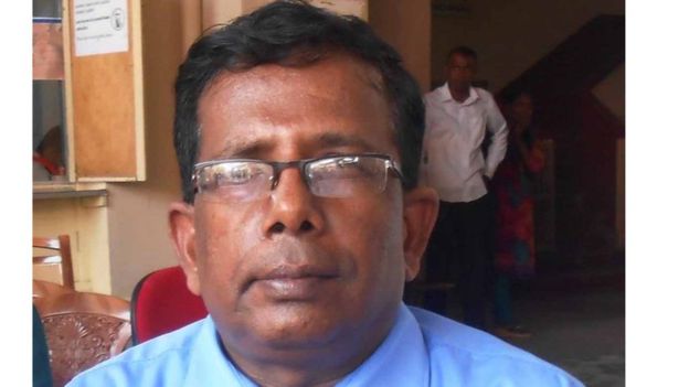 රෝගීන් සොයා නිවෙස්වලට යන වෛද්ය විශේෂඥයෙක් – ක්ෂය රෝගය වැළදෙන්නේ පෙණහළුවල පමණක් නොවෙයි. රෝගීන් සොයා නිවෙස්වලට යන වෛද්ය විශේෂඥයෙක් – ක්ෂය රෝගය වැළදෙන්නේ පෙණහළුවල පමණක් නොවෙයි.