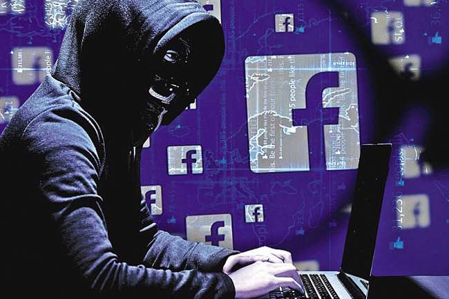 1566377218-face-book_L
