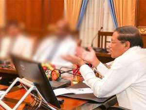 විධායක ජනාධිපති ධූරය අහෝසිය අගමැතිගේ යෝජනාව ඇමතිවරු ප්රතික්ෂේප කරති විධායක ජනාධිපති ධූරය අහෝසිය අගමැතිගේ යෝජනාව ඇමතිවරු ප්රතික්ෂේප කරති