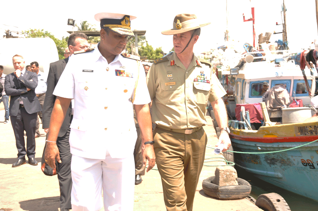 ඔස්ට්රේලියාවට හොර පාරෙන් අවොත් හරි පාරත් වැහෙනවා ඔස්ට්රේලියාවට හොර පාරෙන් අවොත් හරි පාරත් වැහෙනවා
