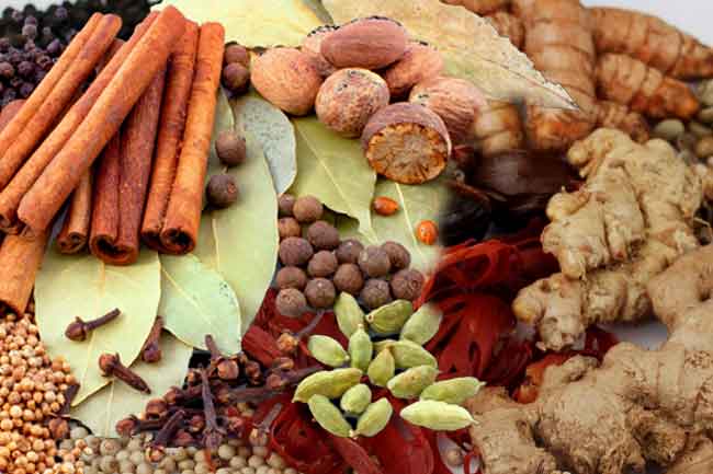 දේශීය ගම්මිරිස් ගොවියාට හොදමිලක් රටින් ගෙන ඒම වහාම නවත්වයි දේශීය ගම්මිරිස් ගොවියාට හොදමිලක් රටින් ගෙන ඒම වහාම නවත්වයි