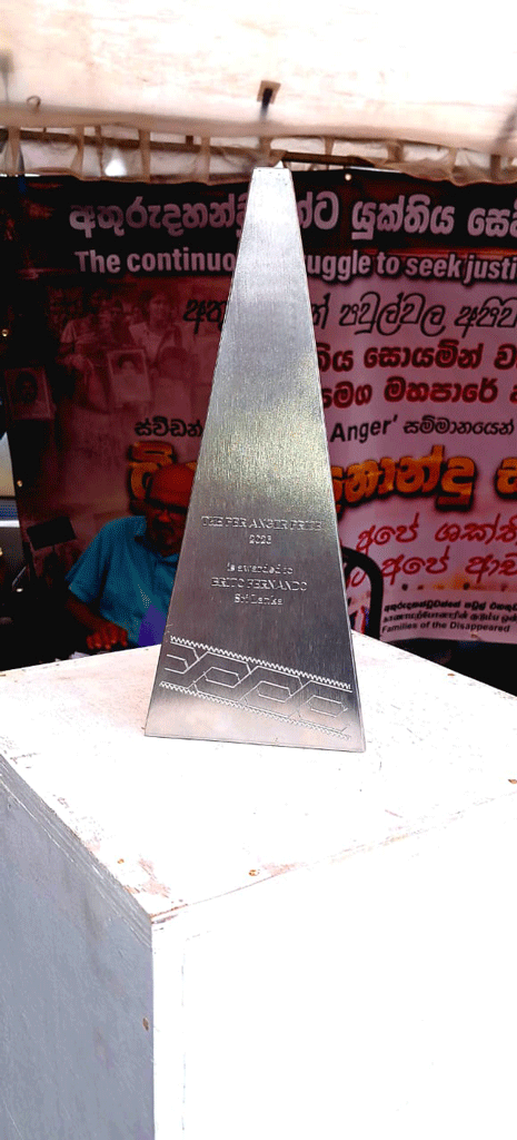 ප්රජාතන්ත්රවාදය වෙනුවෙන් කැපවූ බ්රිටෝට ස්වීඩන් රජයෙන් සම්මානයක් ප්රජාතන්ත්රවාදය වෙනුවෙන් කැපවූ බ්රිටෝට ස්වීඩන් රජයෙන් සම්මානයක්