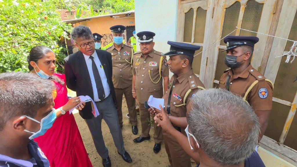 සිදුවේ නිවසක ගමන් බෑගයක දැමු මළසිරුරක් ….. සිදුවේ නිවසක ගමන් බෑගයක දැමු මළසිරුරක් …..